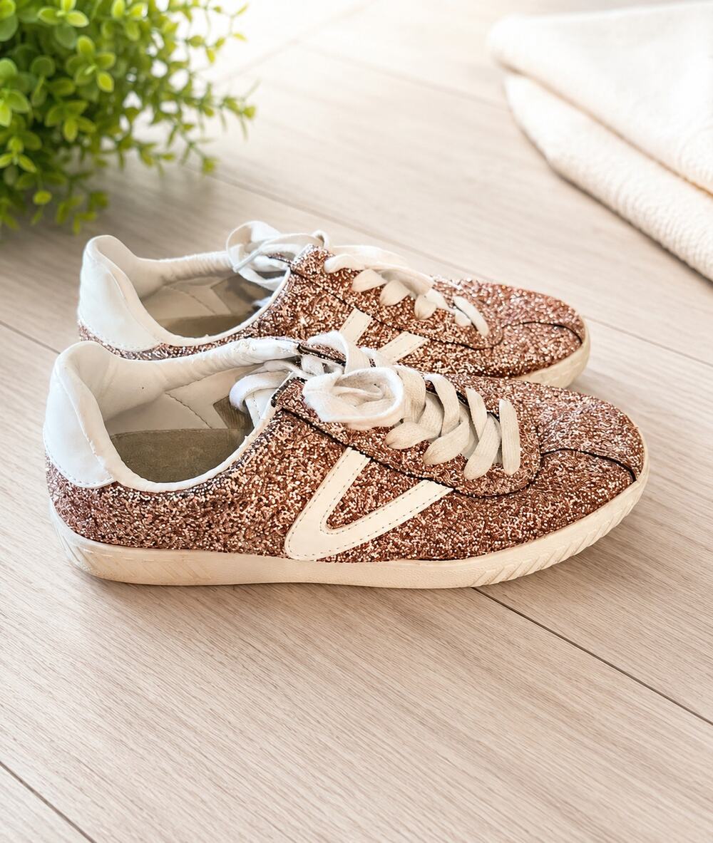 Tretorn Pink Glitter Sneakers Size 9 Maximalist Low Tops Lace Up Metallic Shoes - Picture 1 of 2